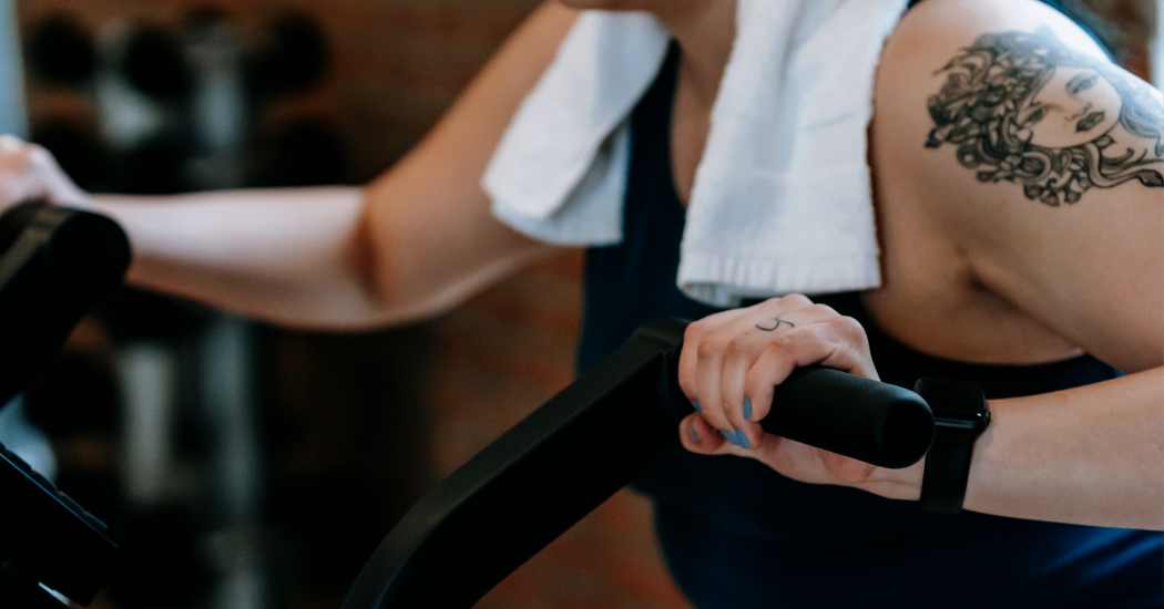 De spiergroepen die je traint met de crosstrainer, benen, armen en core spieren